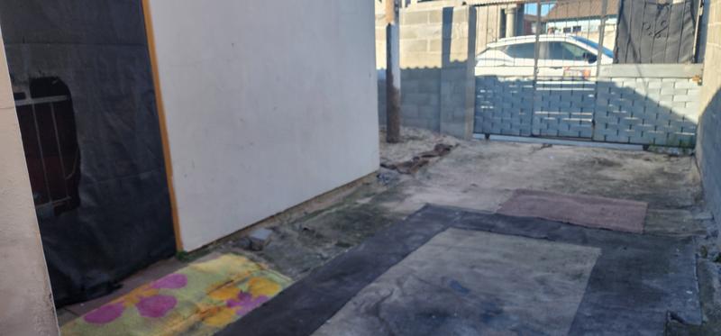 2 Bedroom Property for Sale in Delft Western Cape